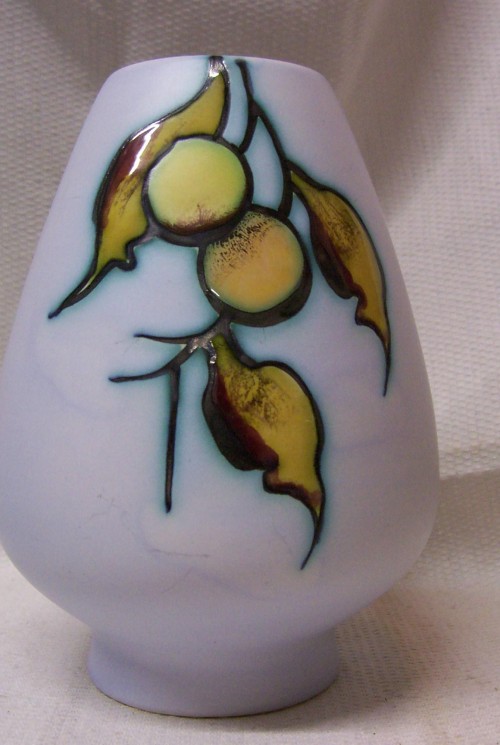 Paola vaasje 20 cm. van Flora Gouda uit de sixty’s