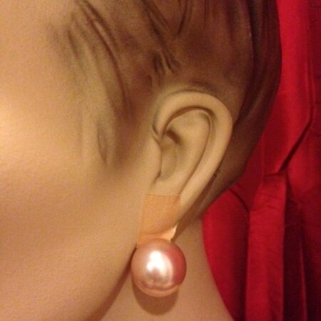 paar  oorclips met grote rose faux parel