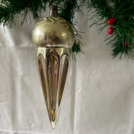 Antieke oude kerstbal een tol of ijsje van dun geblazen glas in zilver en wit 1e helft 1900