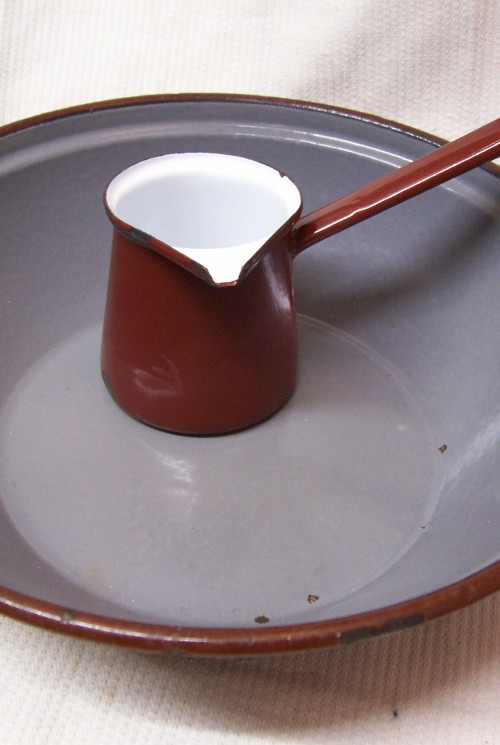 Brocante bruin melk steelkannetje of opschuimer