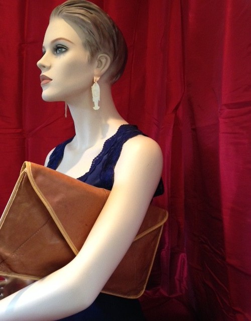 Vintage envelop (tas) van Louis Feraud Paris 1970