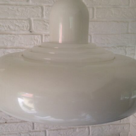 Space age seventies pendellamp imposant met wit metalen kap
