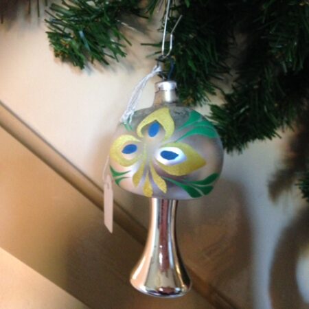 Antieke oude kerstbal een schemerlamp met bloem decoratie midden vorige eeuw