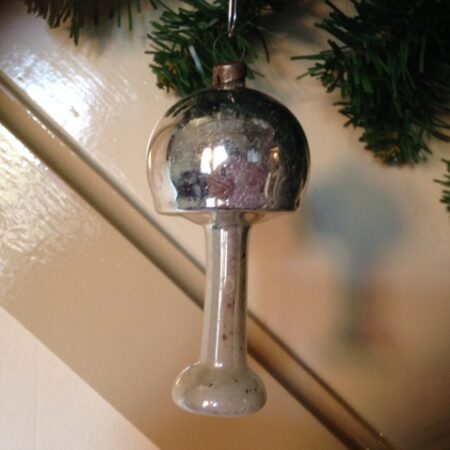 Antieke oude kerstbal een schemerlamp van dun geblazen zilverglas 1e kwart 1900