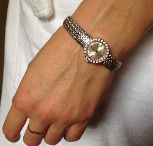 Witgouden Longines dames horloge uit de jaren 1960 met bijna 0,5 ct. diamant