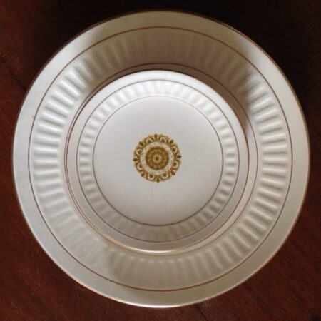 Flora Gouda barok gebaksstel Florence 2032 in ecru met gouden decoratie