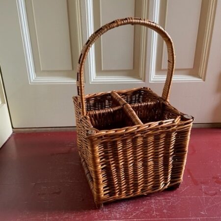 Zeer stevige vintage rotan flessenhouder voor 4 flessen sixty's
