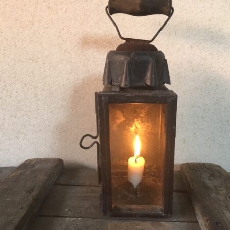 Antieke, brocante zinken seinlamp met kaars
