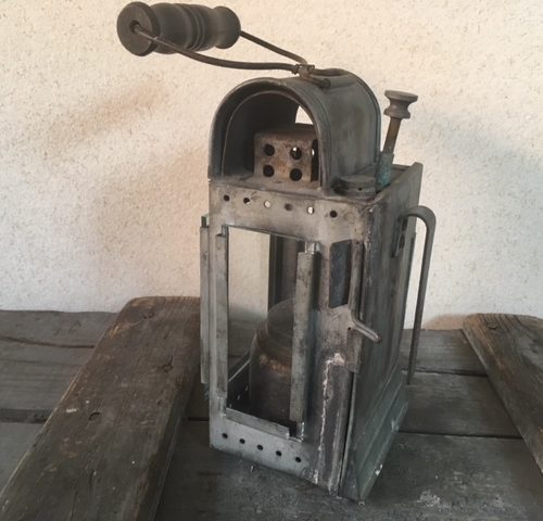 Antieke, brocante seinlamp van zink