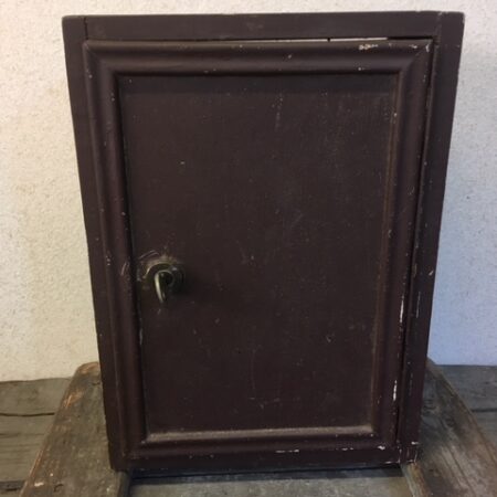 Vintage brocante bruin houten (medicijn) kastje voor badkamer of W.C.