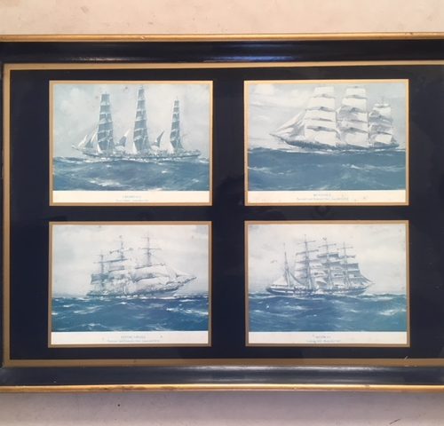 Vintage nautisch dienblad of tray van hout met zeilschepen onder glas