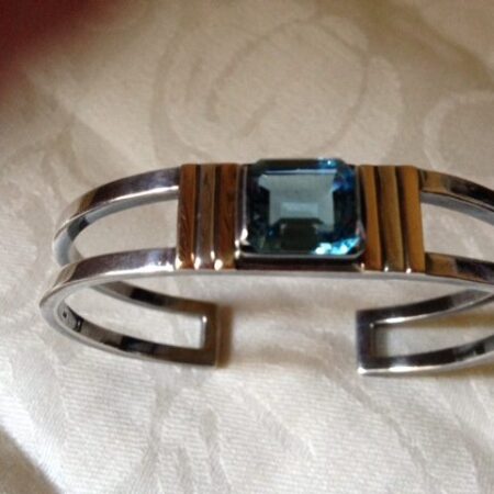 Spang armband met grote blauwe topaas en certificaat uit de jaren 1970