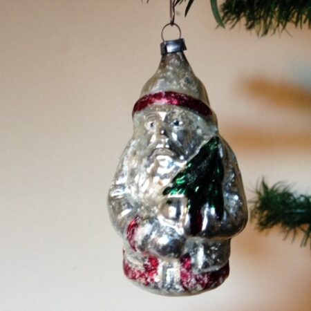 Antieke oude flinke Kerstman in zilveren jas van dun geblazen glas begin 1900