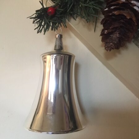 Oude antieke giga grote kerstklok van dun geblazen glas in zilver 1e helft 1900