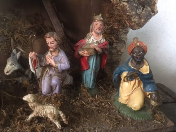 Oude vintage Kerststal met 10 delige early plastic kerstgroep uit de jaren 1950-1960 - Afbeelding 4