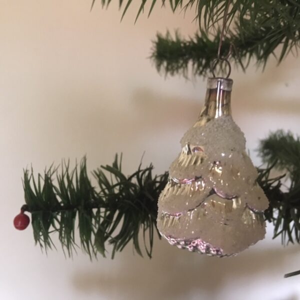 Oude antieke besneeuwde dennenboom of spar van dun geblazen glas in zilver 1e helft 1900 - Afbeelding 3