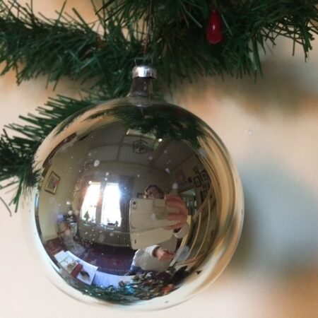 Oude antieke grote zilveren kerstbal van vliesdun geblazen glas 1e helft 1900