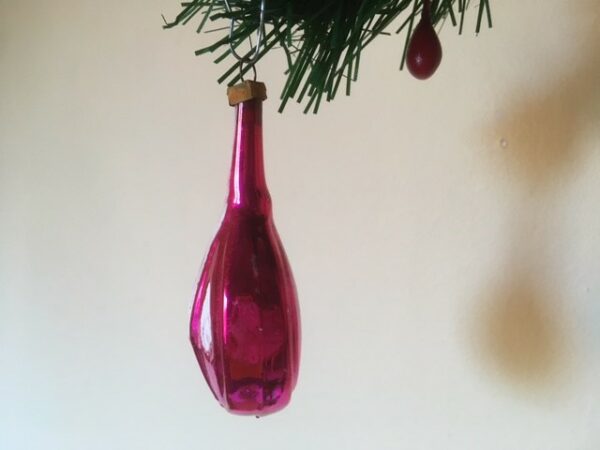 Symbool van harmonie in huwelijk en liefde de luit van dun geblazen glas in hard roze 1e kwart 1900 - Afbeelding 3