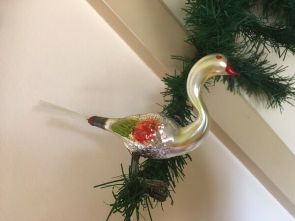 Antieke oude Kerst vogel een gans van dun geblazen glas in zilver, rood en mosgroen   1e helft 1900 - Afbeelding 3