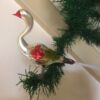 Antieke oude Kerst vogel een gans van dun geblazen glas in zilver, rood en mosgroen   1e helft 1900