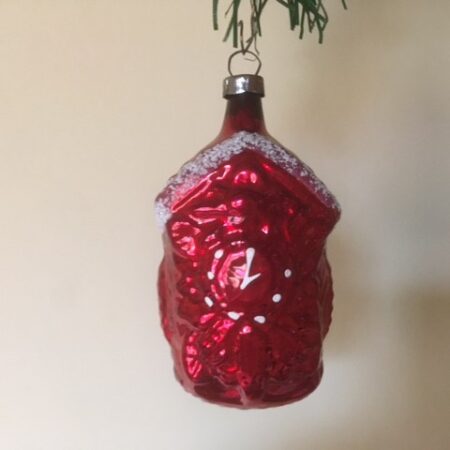 Antieke, oude kerstbal een toren met klok van dun geblazen glas in rood 1e kwart 1900
