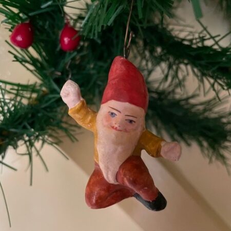 Antieke kleine Kerst kabouter van masse 1e kwart 1900