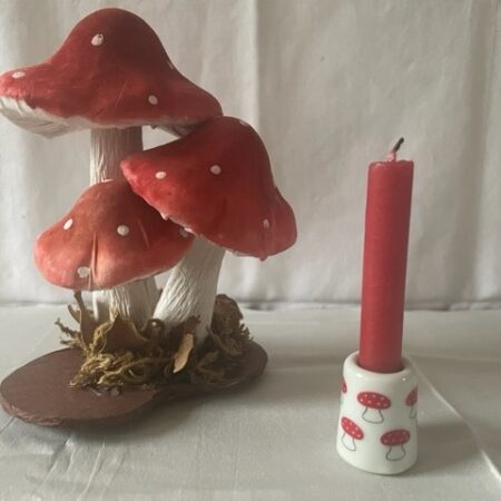 Retro porseleinen kandelaar met paddenstoelen voor kleine kaarsjes 1950