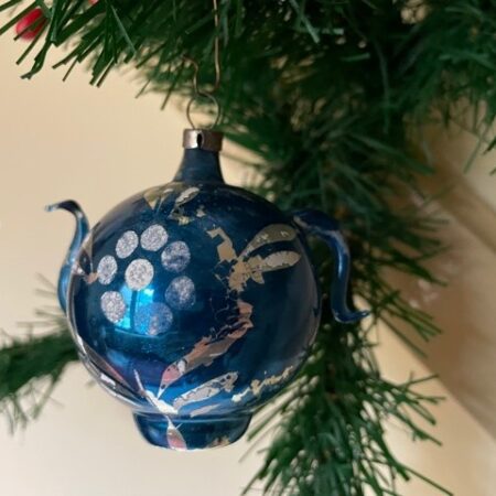 Antieke grote kobalt blauwe theepot van dun geblazen glas 1e kwart 1900
