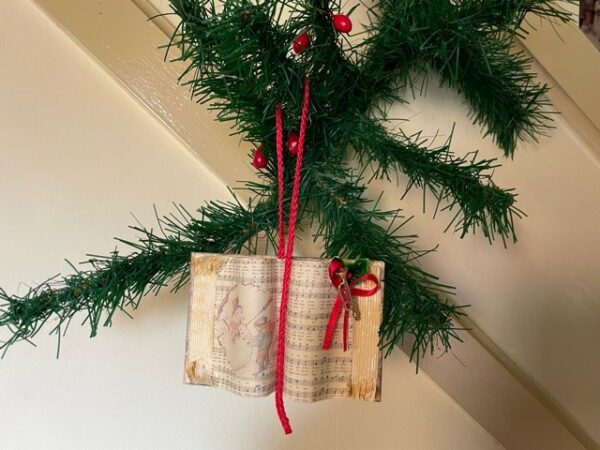 Oud, antiek boekje met Christmas songs voor in de kerstboom jaren 1950-1960 - Afbeelding 3