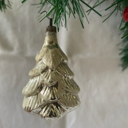 Antieke oude kerstboom van dun geblazen glas in zilver 1e helft 1900