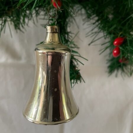 Oud antieke kerst klok met klepel van dun geblazen glas in zilver 1e kwart 1900