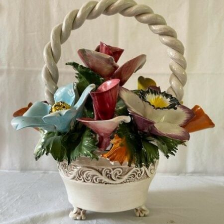 Capodimonte Bassano kleurrijke barokke bloemenmand van aardewerk