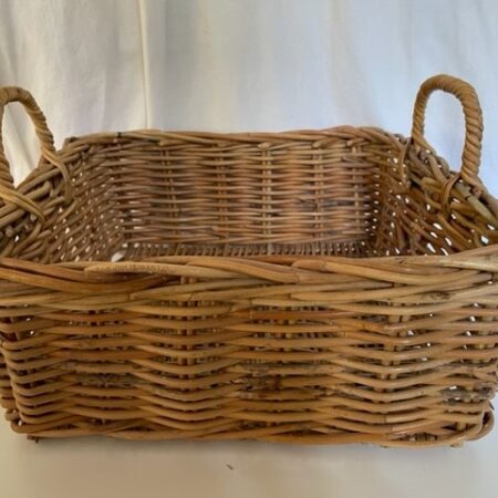 Royale brocante broodmand vierkant met handgrepen midden 1900