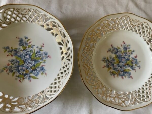 2 opengewerkte of pierced schalen van Schumannn Arzberg Tradition decor Forget me not of vergeet-me-niet - Afbeelding 5