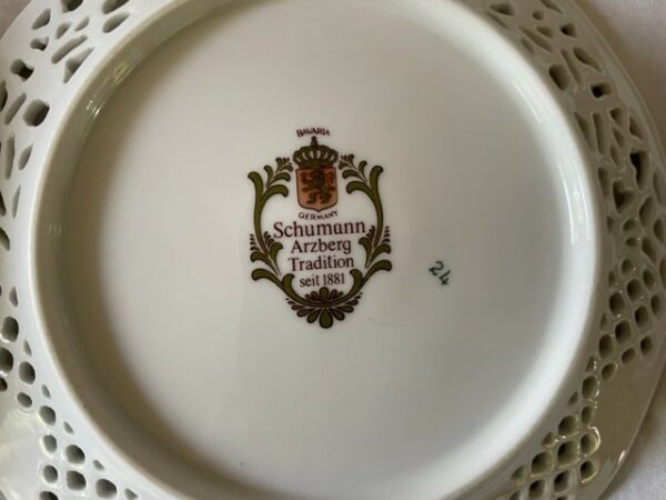 2 opengewerkte of pierced schalen van Schumannn Arzberg Tradition decor Forget me not of vergeet-me-niet - Afbeelding 9