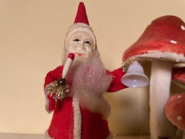 Antieke kerstman of Santa Claus met kerstklok uit Japan 1920 - Afbeelding 2