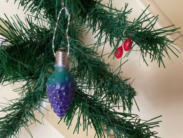 Antieke figuurlamp een druif in blauw/paars en groen 1e kwart 1900 - Afbeelding 2