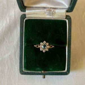 Engelse geelgouden 9 kt. entourage ring met ioliet en zirkonia - Image 7