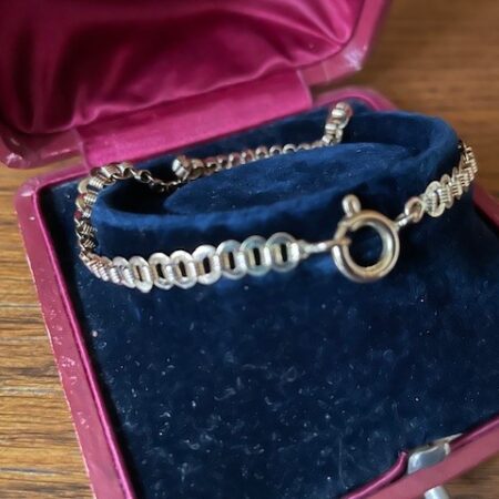 14 karaat geelgouden antieke armband met nieuwe veerring