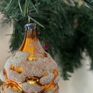 Oude antieke kerstbal een kerstboom in goud koperen tint midden 19e eeuw - Image 3