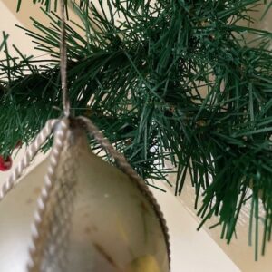 Bijzondere antieke druppel kerstbal van dun geblazen glas met koord, leonisch draad om gouden zonnen - Image 3