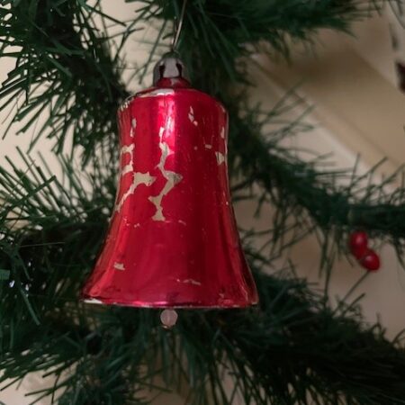 Antieke oude Kerst klok van dun geblazen glas in rood cracquele 1e  helft 1900
