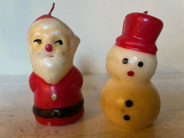 Lieflijk stel antieke kerstkaarsjes een sneeuwpop en kerstman van Gurley USA