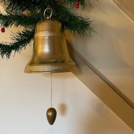 Retro oude muziekdoos een Kerst klok in gouden kleur datering Japan 1950