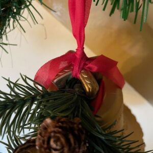 Kerst muziekdoos of speeldoos een gouden klok van plastic Germany 1970 - Afbeelding 3