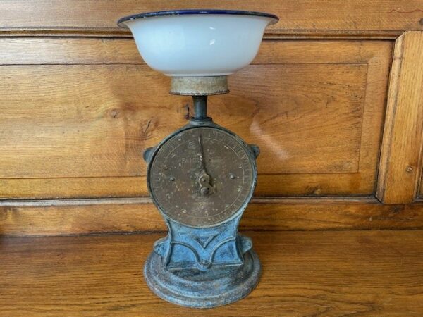 Oude antieke Salter's family scale weegschaal van gietijzer en messing begin 1900