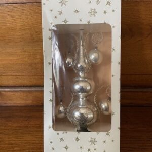 Antieke oude Kerst piek met 4 ballen aan leonisch draad van dun geblazen glas in zilver 1950-1960 - Afbeelding 5