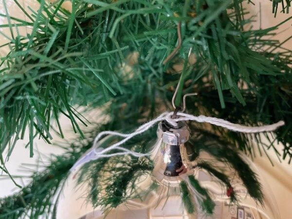 Oude antieke giga grote kerstbal van dun geblazen glas in zilver 1e helft 1900 - Afbeelding 2