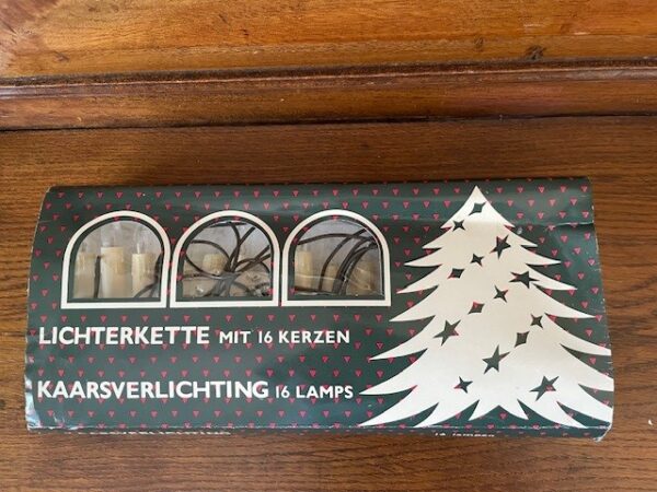 Doos met lichterkette of 16 kerstlampjes op klemmen