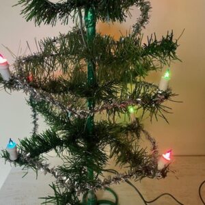 Oude retro kerstboom van plastic met kleur verlichting - Afbeelding 4